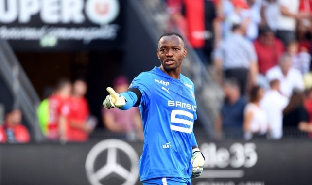 Rennes : Mandanda s’excuse après sa boulette face à Lens